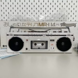 1979年三洋SANYO MR-U4手提磁带录音机 瓷制单卡机型