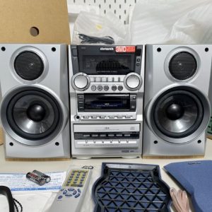 1999年爱华AIWA XR-MD500 3碟CD+3MD+磁带收音机型