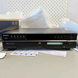 2004年索尼SONY SCD-CE595 同时填装5张SACD超级机型