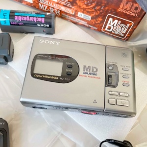1998年索尼SONY MZ-R35 MD随身听大推力超声场录音机