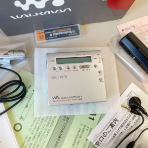 2000年索尼SONY MZ-R900 MD随身听 首发MDLP录音机型