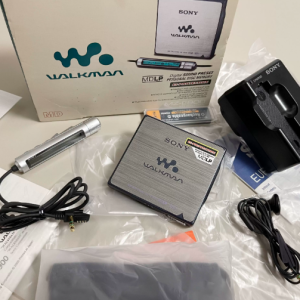 2000年索尼SONY MZ-E900 MD随身听 全金属单放机型