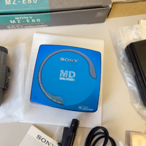 1999年索尼SONY MZ-E80 MD随身听 重低音单放机型