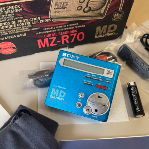 2000年索尼SONY MZ-R70 MD随身听 大推力录音机型