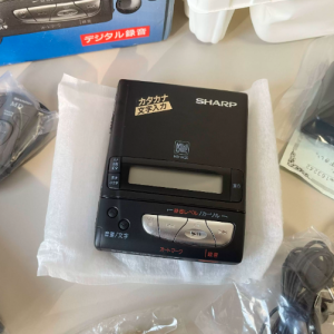 1995年夏普SHARP M25 MD随身听大推力高解析录放机型